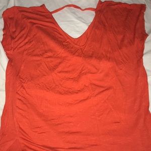 Short sleeve v neck T-shirt